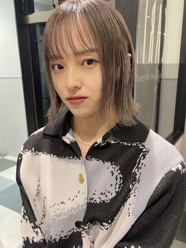 アースコアフュールボーテ 太田店(EARTH coiffure beaute) ミルクティーベージュケアブリーチミニボブ