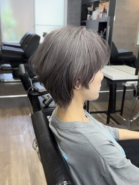 ヴィフ 大船(VIF) 白髪ぼかし脱白髪染めショートヘアショートボブカット40代50代