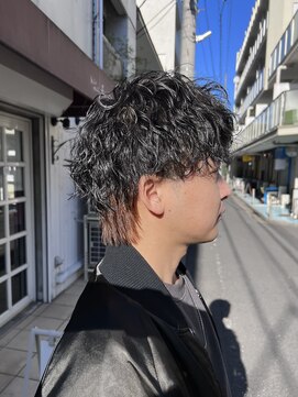 オムファミーユラグ(homme, famille raugh) 波巻きマッシュウルフ×襟足カラー