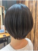 ショートナチュラルボブオリーブグレージュ