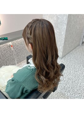 アリエス 八重洲店(Aries) サイドあみこみヘア