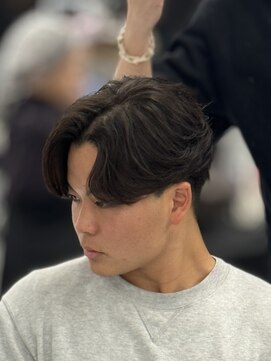 バース 梅田中崎町店(BIRTH) ニュアンスパーマセンターパートシャドーパーマ韓国メンズパーマ