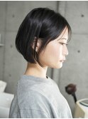 池袋美容室HOLON【コンパクトな黒髪ショートボブ】