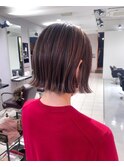 スタイル持続・切りっぱなしボブと細めハイライト