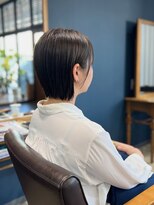 ネイビーヘアデザイン(navy hair design)&nbsp;耳かけボブ