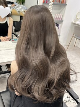 アマトウキョウ アユンチェ(AMA TOKYO×AYUNCHE) ミルクティーベージュ  アッシュベージュ  透明感カラー