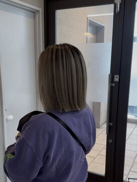 ジゼル 小倉(GiseL) シャドールーツ/切りっぱなし/ホワイトベージュ