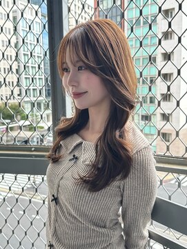 オムニス 表参道(Omnis) 韓国ヘアくびれロングレイヤーカットシースルー前髪透明感カラー
