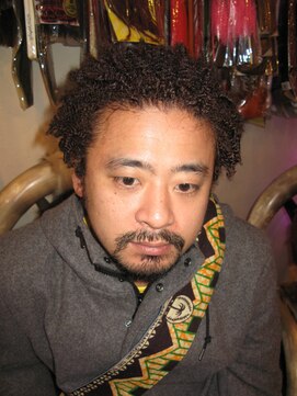 ディバイン(DIVINE) 束感アフロヘア