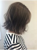 グレージュ×レイヤー