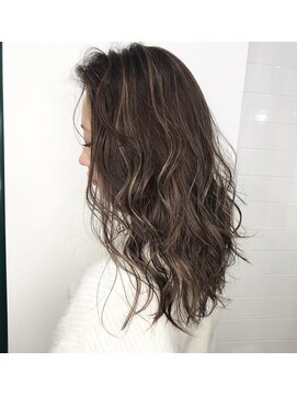 ローレル(Laurel) 外国人風カラー○ハイライト○3Dカラー○グラデーション