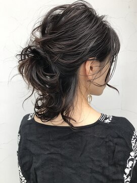 カルヴィナ(CALVINA) 【CALVINA】ルーズポニーテール