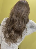 ピンクベルベット(PINKVELVET)&nbsp;透明感たっぷりbeige color(ハイライト入り)