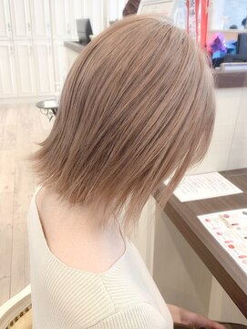 ラ ブレス 大阪梅田(LaBless) 極潤ミルクティーブラウン(梅田)