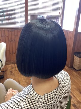 アーチヘアーセカンド(A:RCH-hair.2nd) おもかるボブ