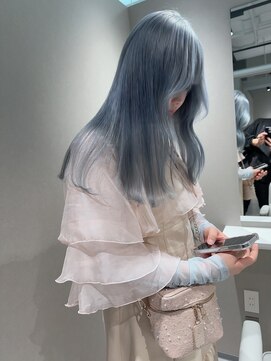 ヴィヴィー 福岡天神店(VIVIE) 淡く可愛い！くすみブルー！