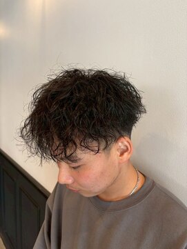 クロエバイラヴィズム 三条店(CLOE by LUVISM) ツイストスパイラルパーマ