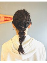 アーティー (artee)&nbsp;あみ下ろしヘアアレンジ