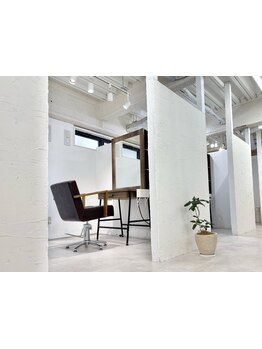 【完全マンツーマン施術】贅沢な個室空間×高い技術力でリフレッシュと理想のデザインの両方が叶う