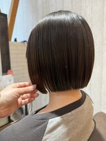 シータ 坂戸北口店(THETA) 切りっぱなしボブ