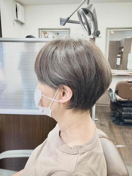 ユーシャイン(YOU SHINE)の写真/50代からの白髪悩みに。地肌につけない白髪染めで、明るく自然な髪色へ