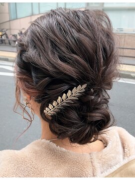 デコヘアー キートス(DECO HAIR kiitos) シニヨンアレンジ