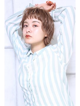 トロン(tronc) イルミナ ハイライトカラー 短め前髪 小顔