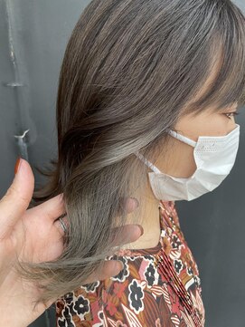ヘアアンドビューティー クアトロ 戸祭店(QUATRO) インナーカラー