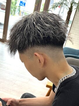 ココテラス(coco terrace) ツイスト/ホワイトメッシュ/パーマ/ジェットモヒカン