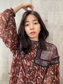 ローゼル(roselle)&nbsp;韓国レイヤーで軽さを出してトレンド感のあるスタイルです