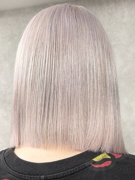 ロウル 渋谷(LOWRL) パールホワイト/ケアブリーチカラー