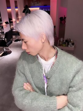 ダズリングディア(Dazzling Deer) ホワイトシルバー/ホワイトカラー/シルバーアッシュ/ハイトーン