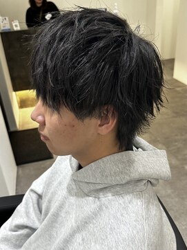 ヒュイル バイ ニアウ(Hwyl by Niau) メンズマッシュウルフパーマツイストパーマスパイラルパーマ