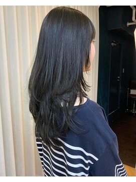 クラフト ヘア デザイン(CRAFT HAIR DESIGN) ハイレイヤーロング / アッシュグレー