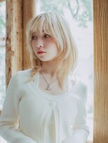 ルシードスタイルアンディアーモ(LUCIDO STYLE andiamo)&nbsp;ハイトーンホワイトブロンドウルフカット