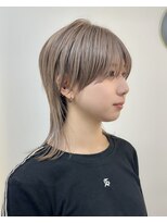 セルン(cerne)&nbsp;ウルフレイヤーミルクティーダブルカラーウルフケアブリーチ