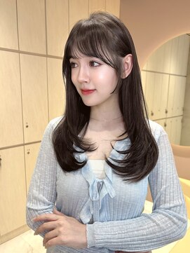 グロー 大宮(GLROW) 韓国　レイヤーカット　顔まわりカット　グレージュ