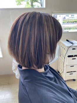 スカ(SKA)の写真/「最近、白髪が気になってきた…」そんなお悩みを抱える方に。お得なクーポンも多数ご用意しております*