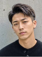 春カラー◎ジェントルショートツーブロック刈り上げアップバング
