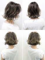 トルネード(TORNADO)&nbsp;外国人風ボブ ハイライトグラデーション グレージュ　外ハネ