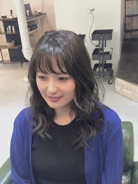 シェルタ(scelta) ダークグレージュ