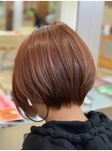 大人前下がりショートボブオレンジブラウンブリーチなし30代40代