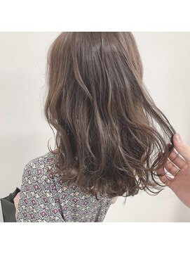 ガーランドウメダ(Garland umeda) シアーベージュ☆ブリーチ無しで再現できます。