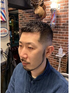 バレス 田町(BALES) [スキンフェード/ツイストスパイラル/田町]