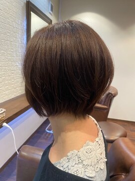 ヘアー サロン アットシュシュ(Hair Salon At'shushu) ふんわりローレイヤーの大人ボブ