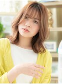 外国人風流れるレイヤー小顔鎖骨ミディアムT2川口20代30代40代