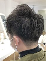 ヘッズ 本八幡店(HEADS)&nbsp;MEN'S HAIR  センターパート　ツイストスパイラル　コンマヘア
