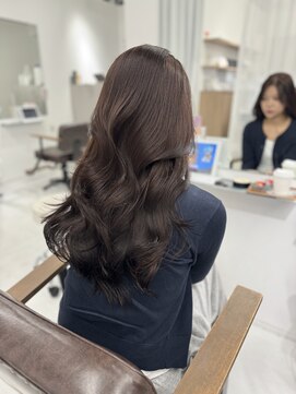 ハピネス 梅田茶屋町店(HAPPINESS) ミディアムレイヤー/韓国ヘア/髪質改善/顔まわり/ブリーチなし