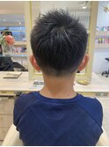 スポーツ男子サイドすっきり！ツーブロ風ベリーショートで爽快に