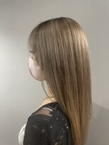 アウラ 近鉄八尾駅前店(Aura)&nbsp;ホワイトミルクティーベージュ